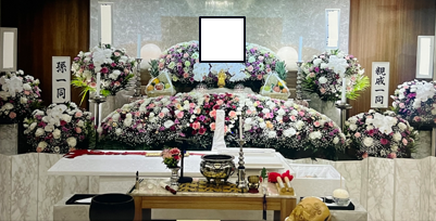 アレンジ花祭壇の祭壇イメージ